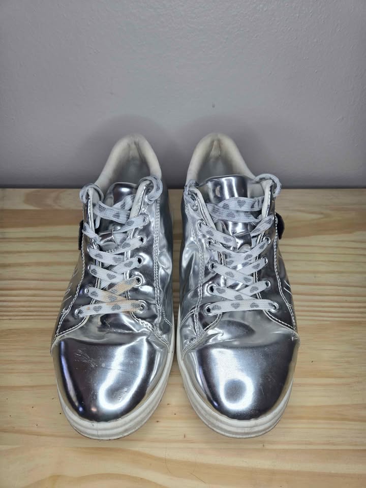 Rogue Helium Stylized Silvery Shoes