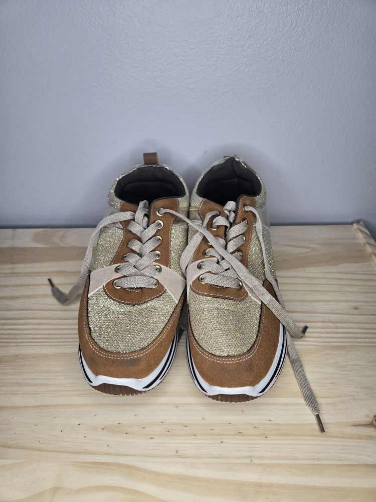 Rogue Helium Gold & Brown Women's Size 8 Shoes