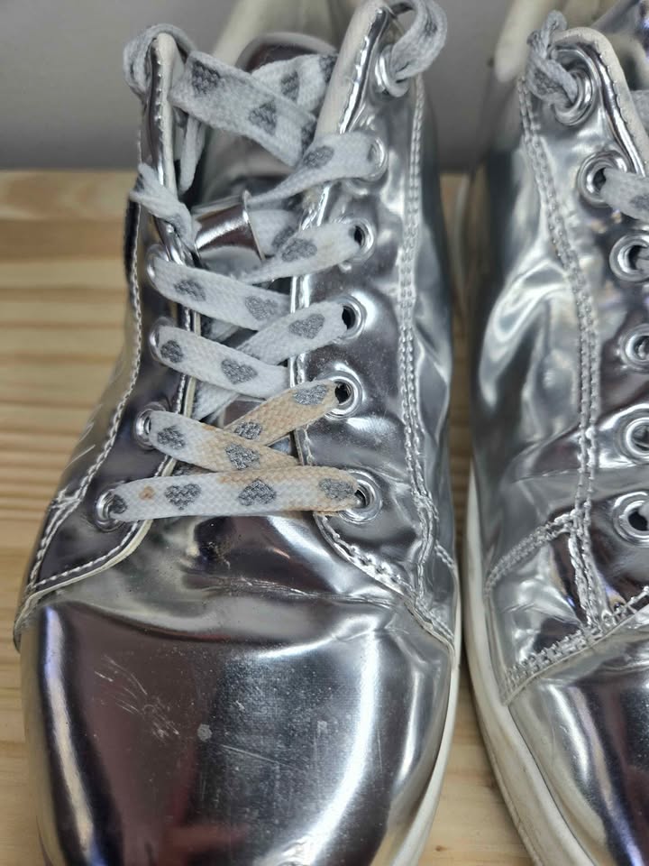 Rogue Helium Stylized Silvery Shoes