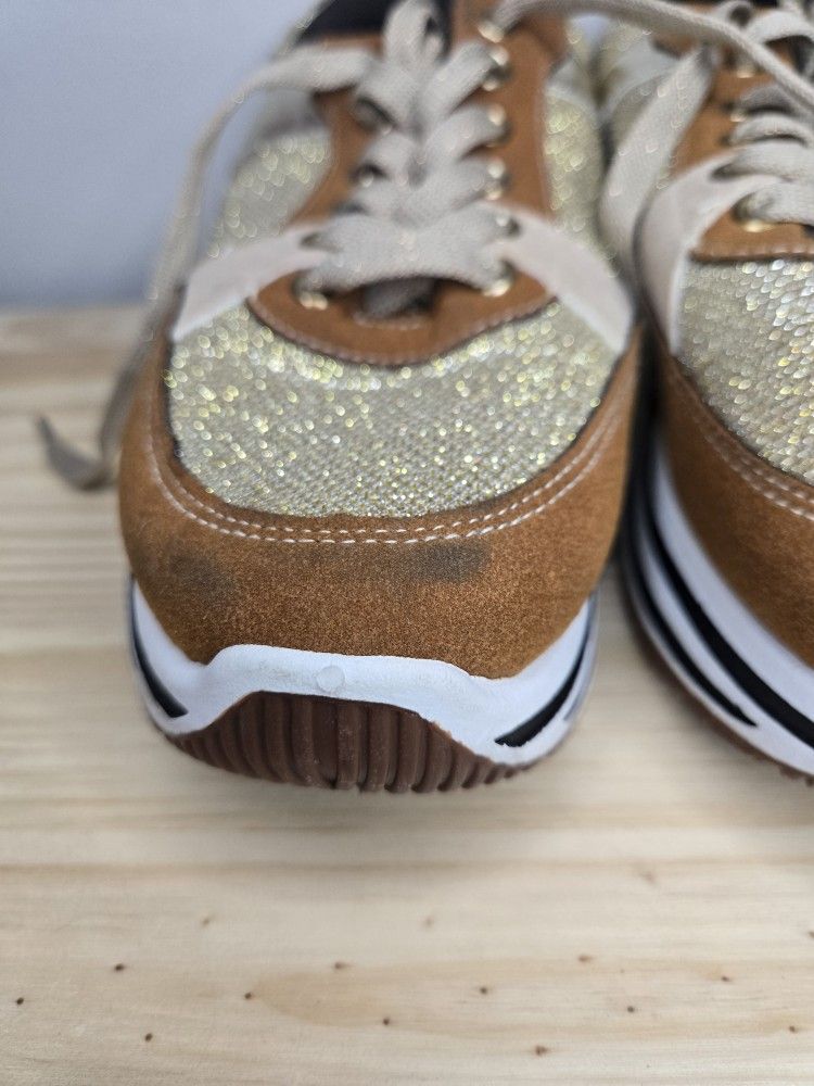 Rogue Helium Gold & Brown Women's Size 8 Shoes