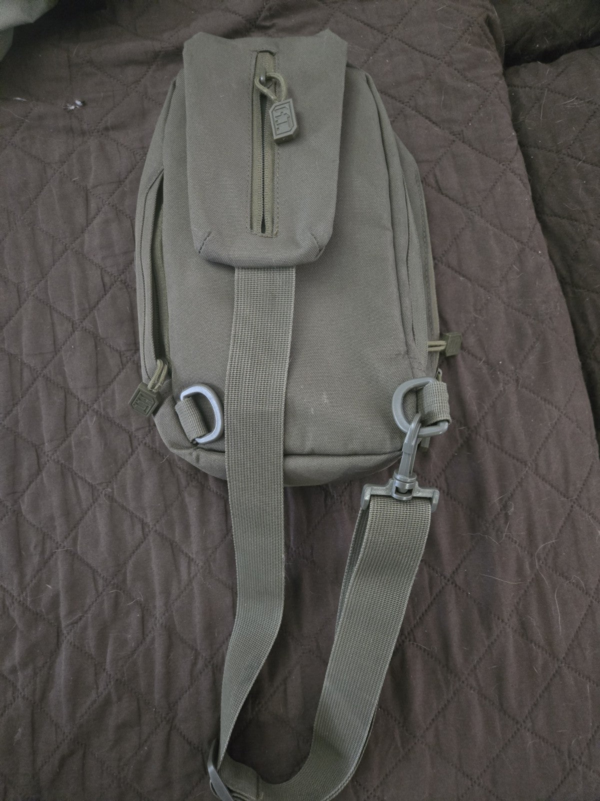 Highland Tactical Men's Green Crossbody Bag Adjustable Strap Zip Pockets